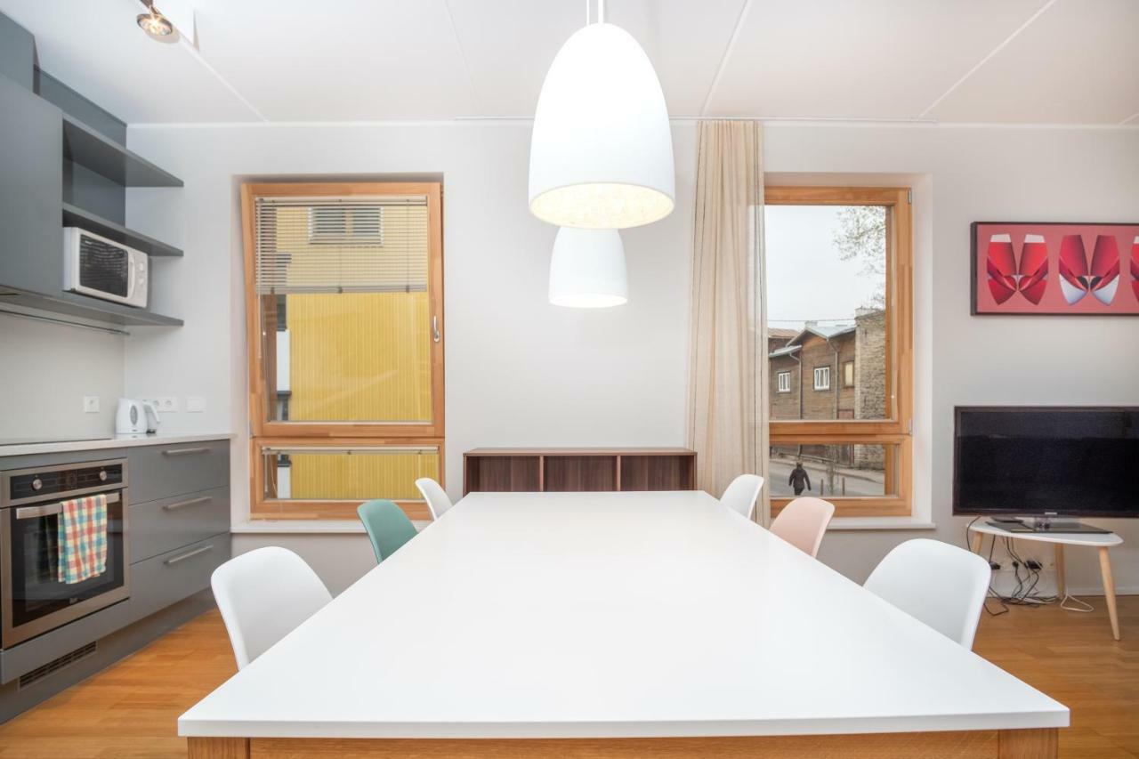 Dream Stay - Stylish Apartment Near Old Town With Free Parking Tallinn Extérieur photo